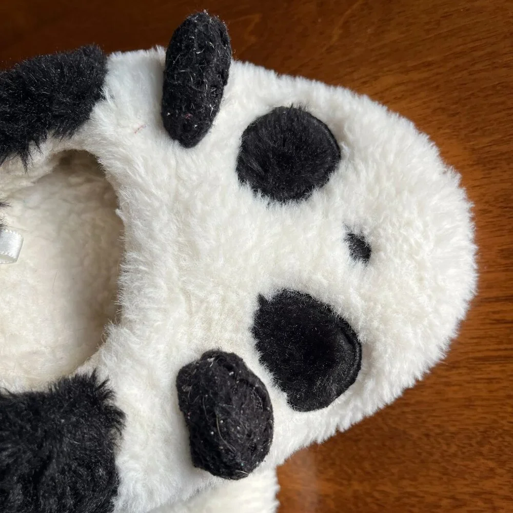 Old Navy plush panda slippers 1-2